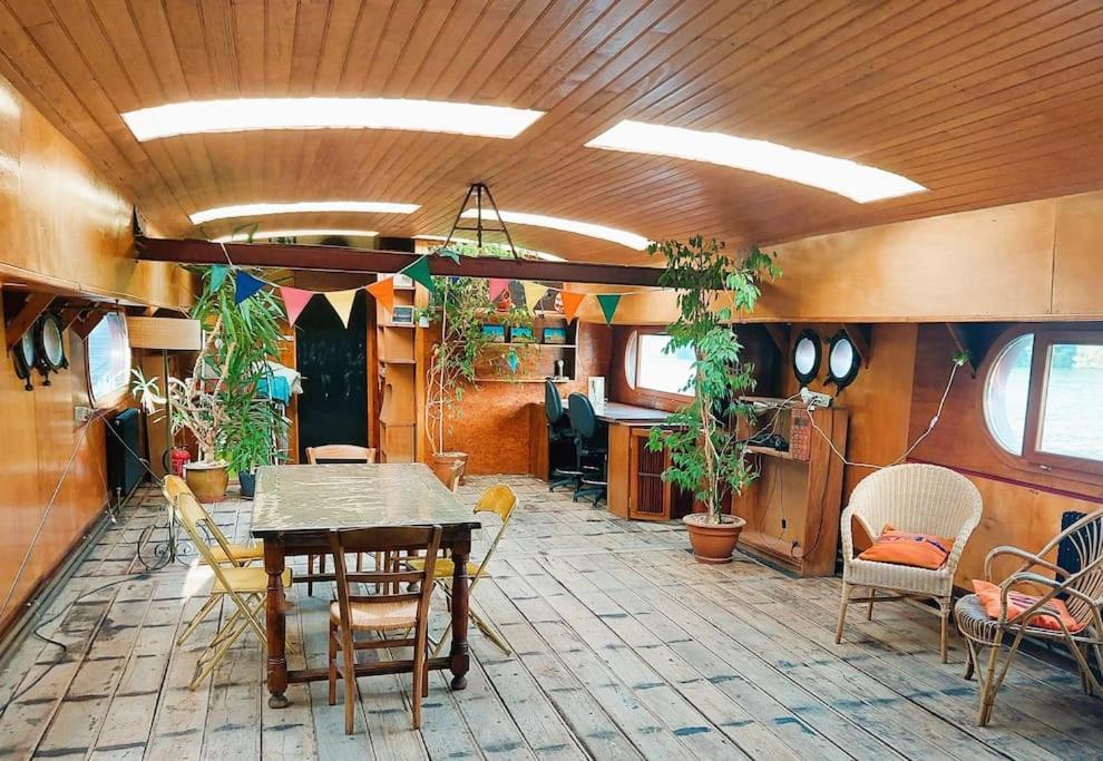 Belle Peniche Romantique A Paris Boulogne-Billancourt Esterno foto